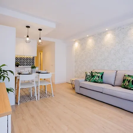 Daire Stylish & Modern 2 Bedroom In Olympia Playa Americas