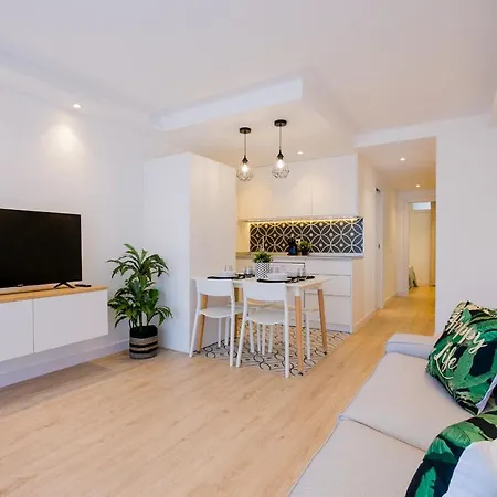 Daire Stylish & Modern 2 Bedroom In Olympia Playa Americas *