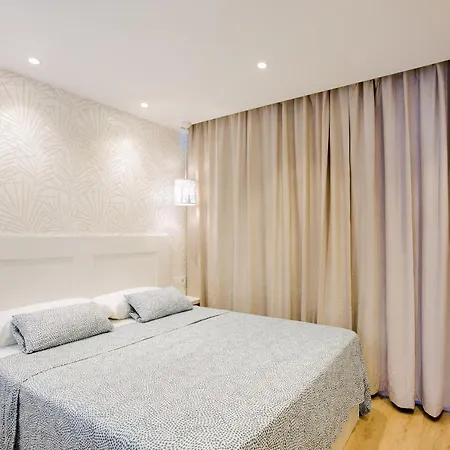 Daire Stylish & Modern 2 Bedroom In Olympia Playa Americas