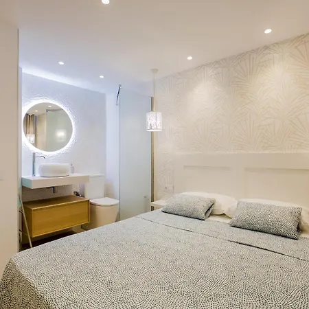 Stylish & Modern 2 Bedroom In Olympia Playa Americas Daire *